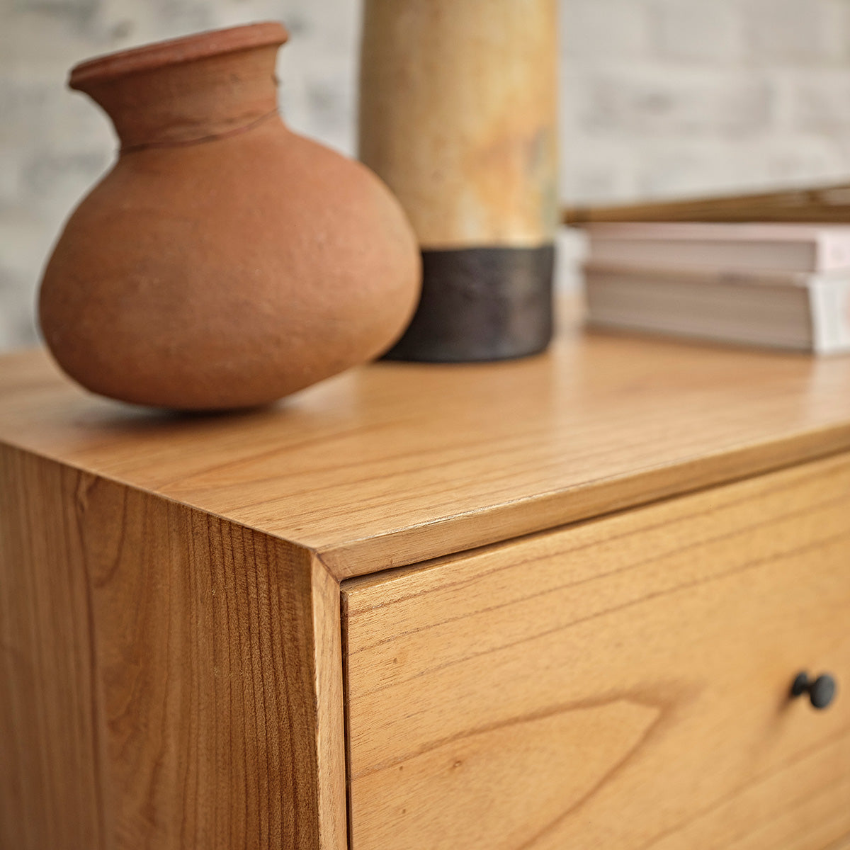 PIA - Armoire en mindi massif 160 cm