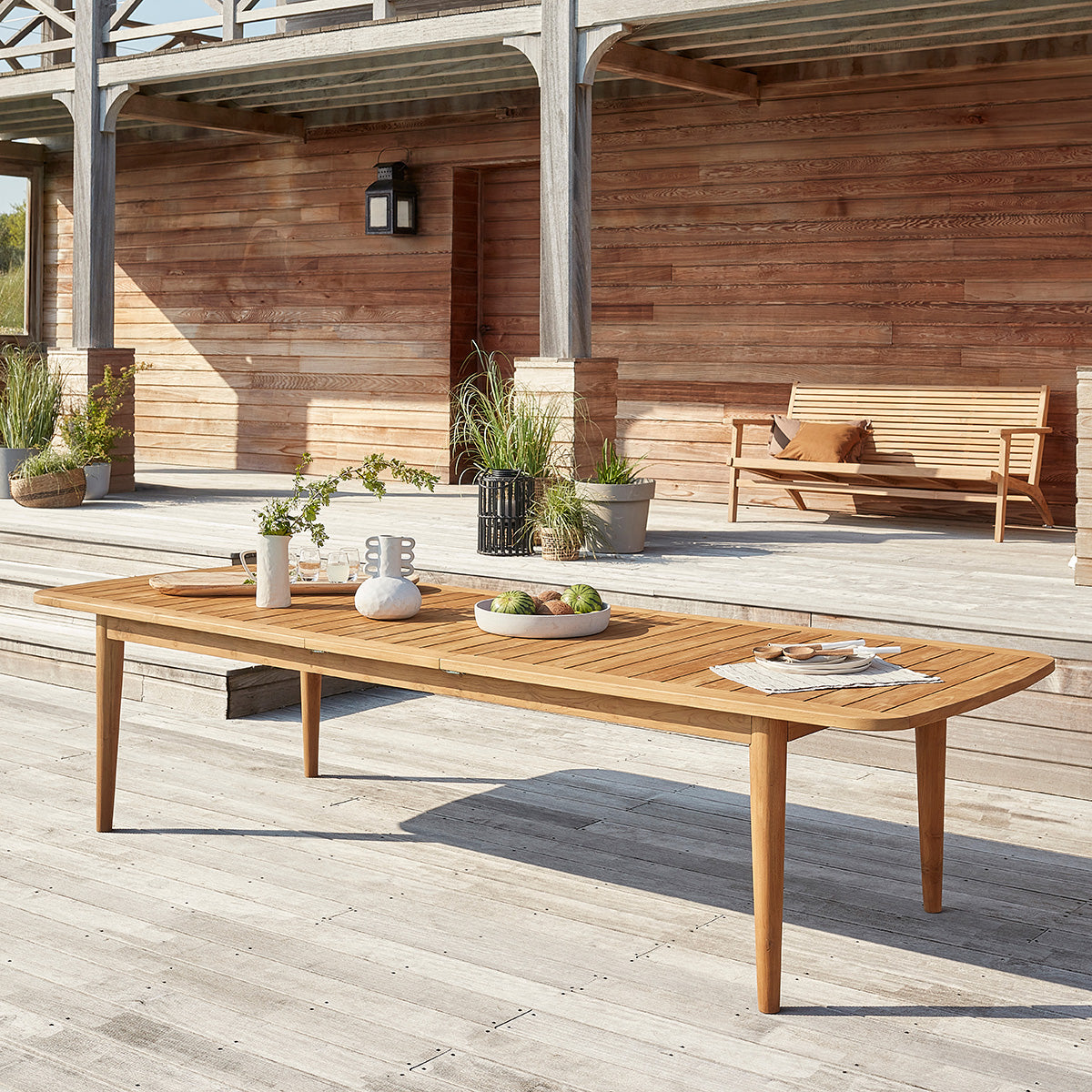 HORTENSE - Ausziehbare Gartenlounge massives recyceltes Teakholz 10/12 Sitze