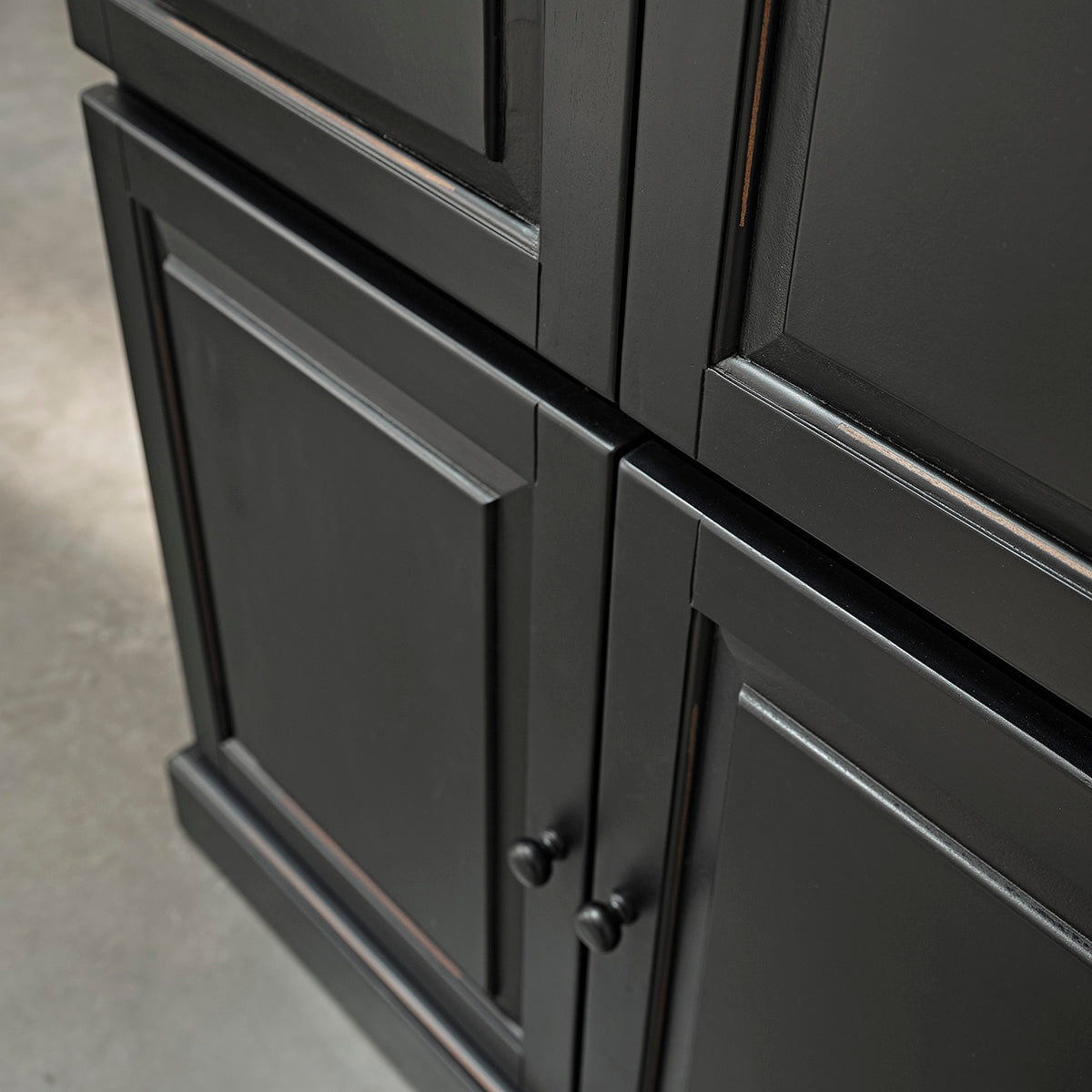 SOHO - Armoire en acajou massif 190 cm