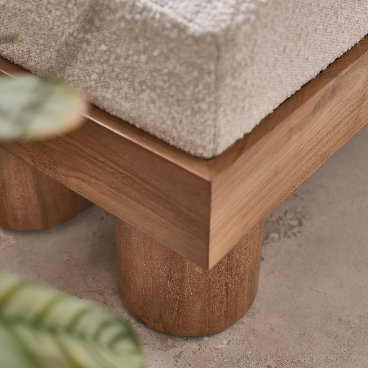 THÉODORE - Bank aus massivem Teakholz und Bouclé-Stoff 100 cm