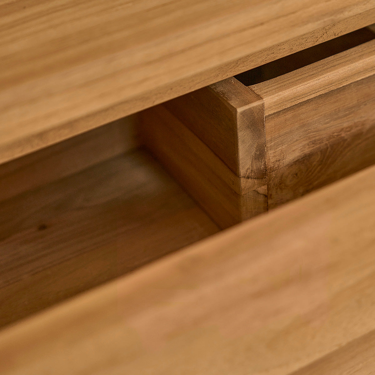 NAHELE - Waschbeckenunterschrank aus massivem recyceltem Teakholz 82 cm