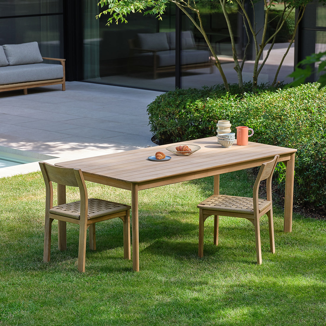 PIANA - Gartentisch aus massivem Teakholz für 8 Personen