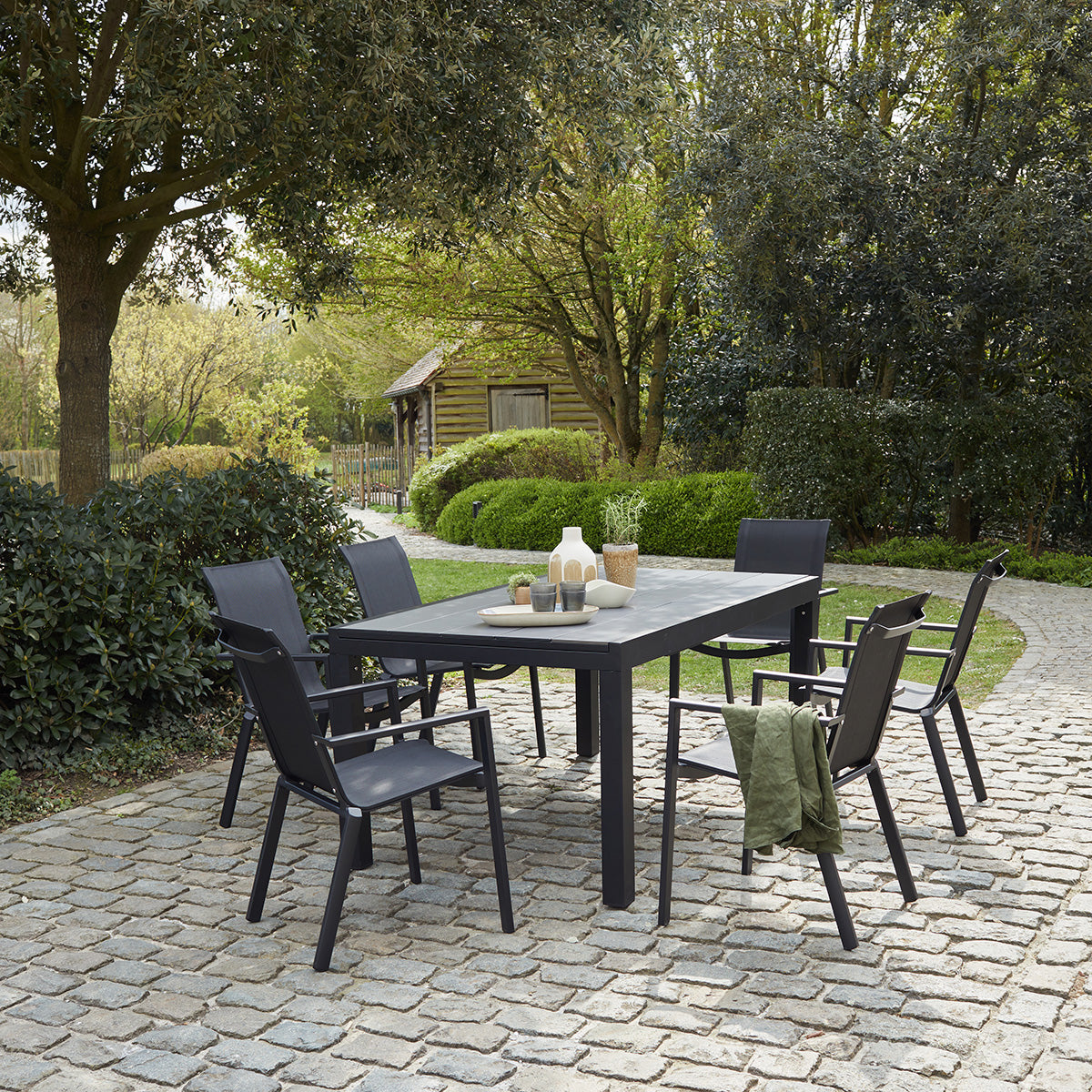 HPL STAR - Gartenmöbel aus schwarzem Aluminium und grauem Textilene 6/10 pers.