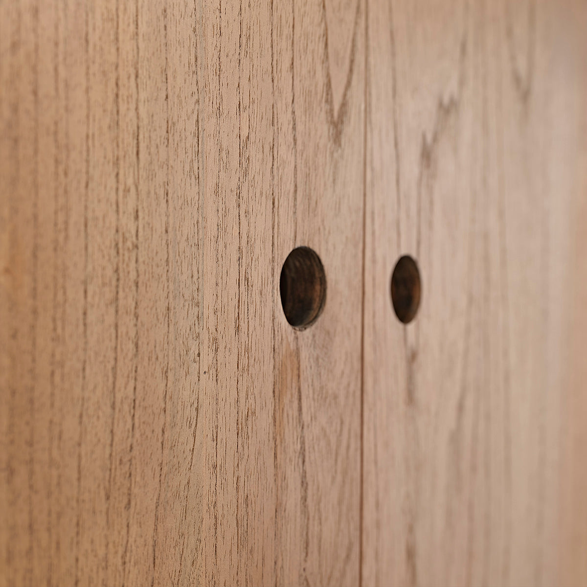 ESMEE - Armoire en mindi massif 190 cm